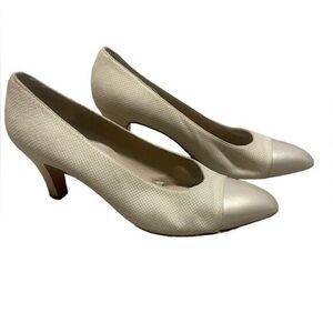 Salvatore Ferragamo Cream Textured Heels